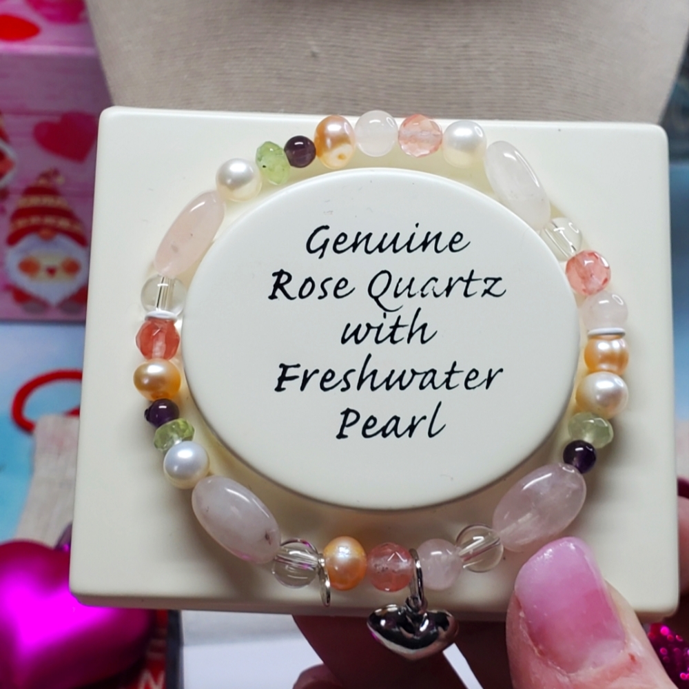 NWT handmade stretch beaded bracelet. Rose Quartz & Freshwater pearls